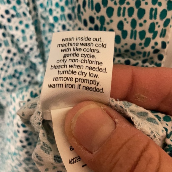 GUC sleeveless women’s top like new - Picture 4 of 5